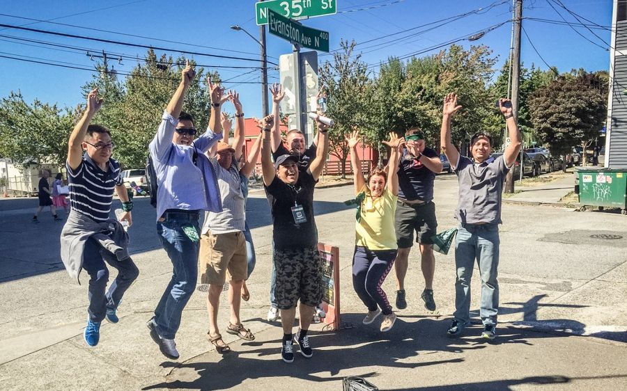 how-to-add-sizzle-to-your-summer-team-building-1