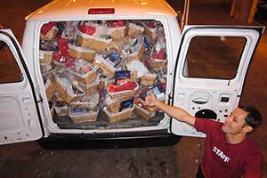 ten-creative-ideas-to-bring-your-company-holiday-party-to-life-2