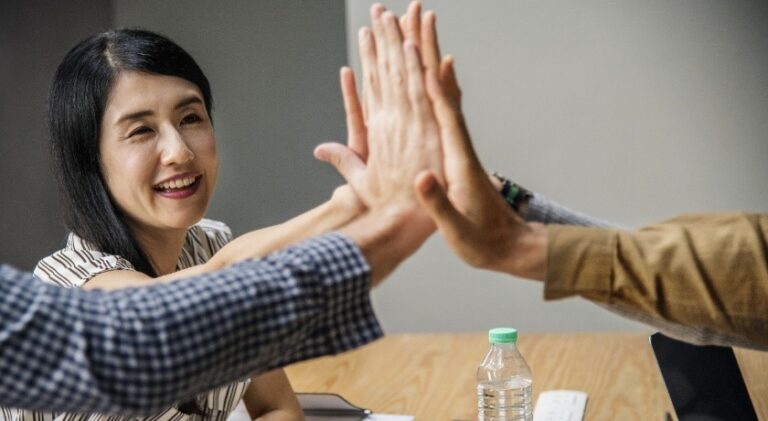 High Five csr 029555 edited