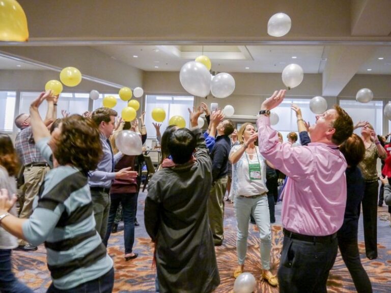 minute to win it indoor team building